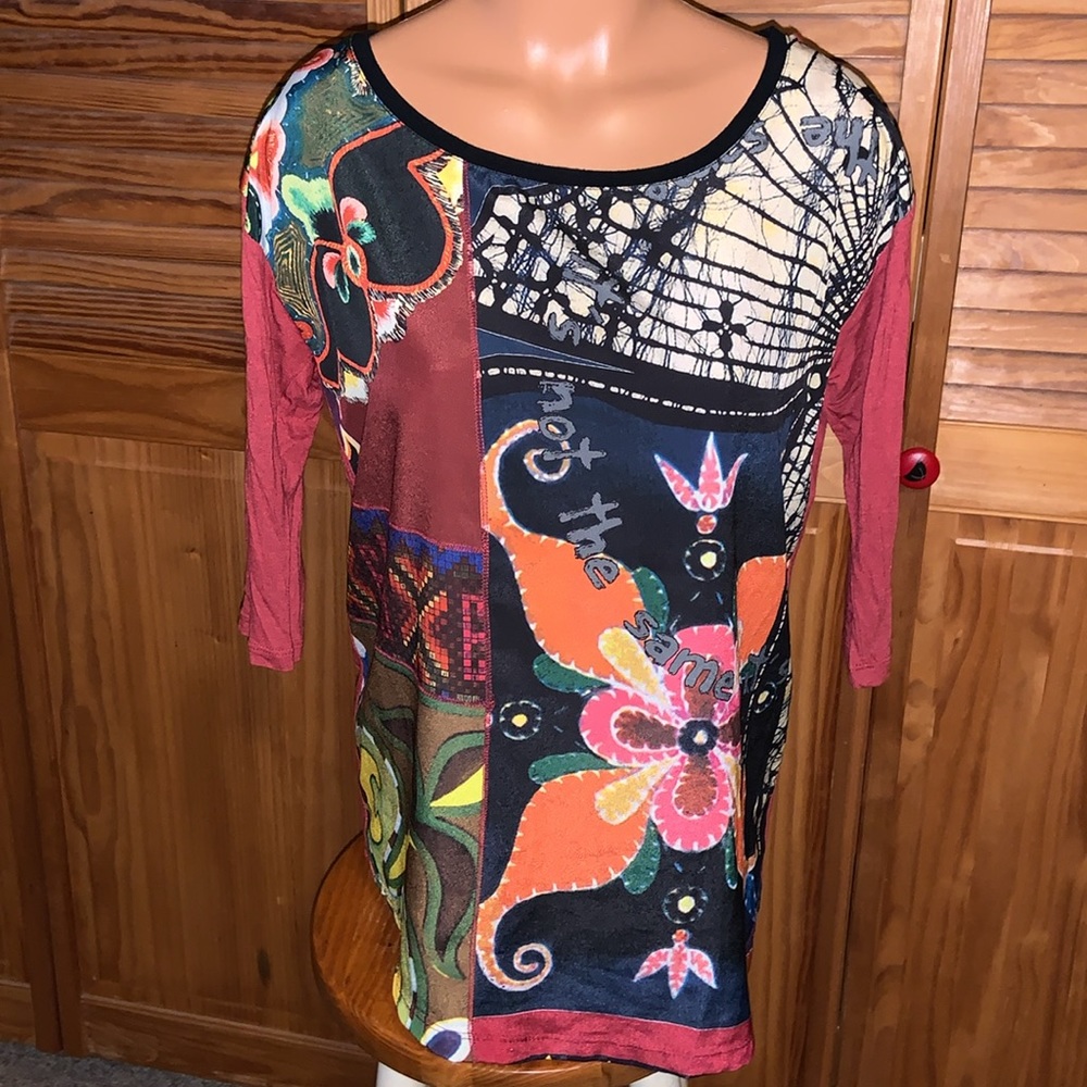 DESIGUAL rainbow blouse “it’s not the same” big flowers size small